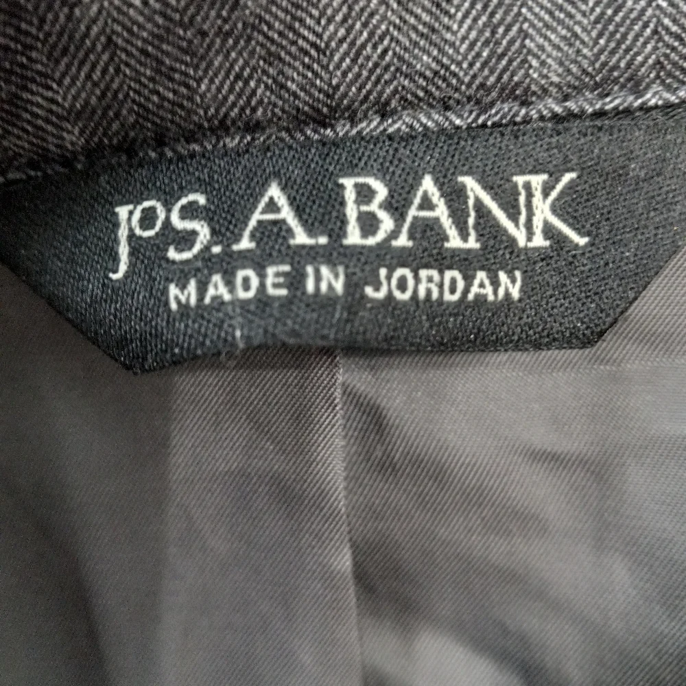 Jos. A. Bank excellent pre