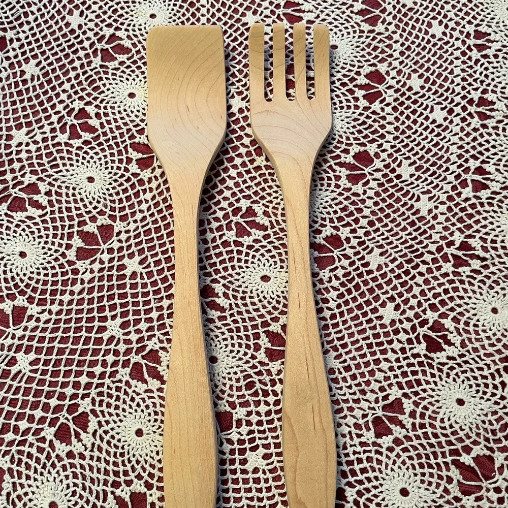 Large salad serve ware never used