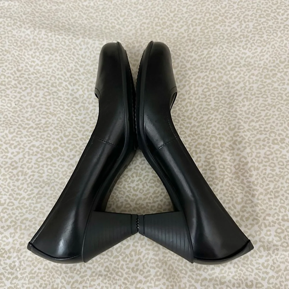 Ecco black leather