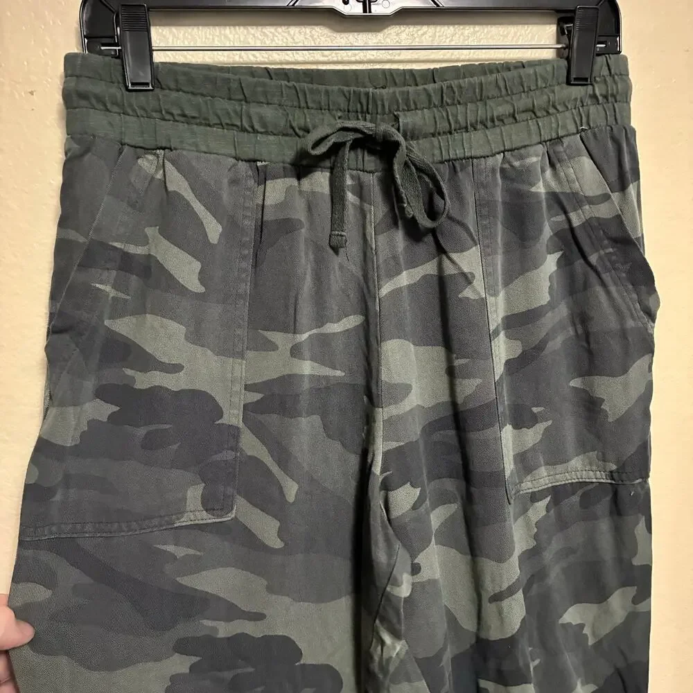 Splendid Lightweight Camo Joggers Womens Size M