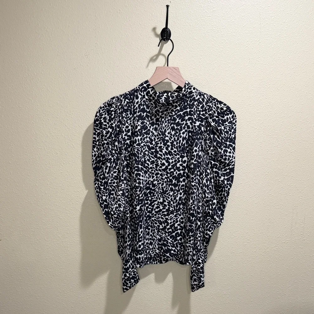 Zara black cream