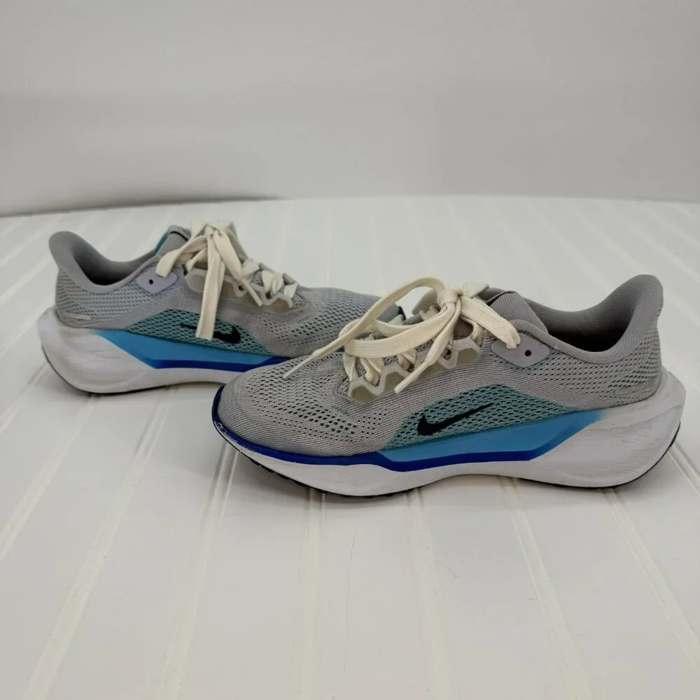 Nike Pegasus Running Shoes Blue Gray FN5041-004 Big Kids Size 3Y Used