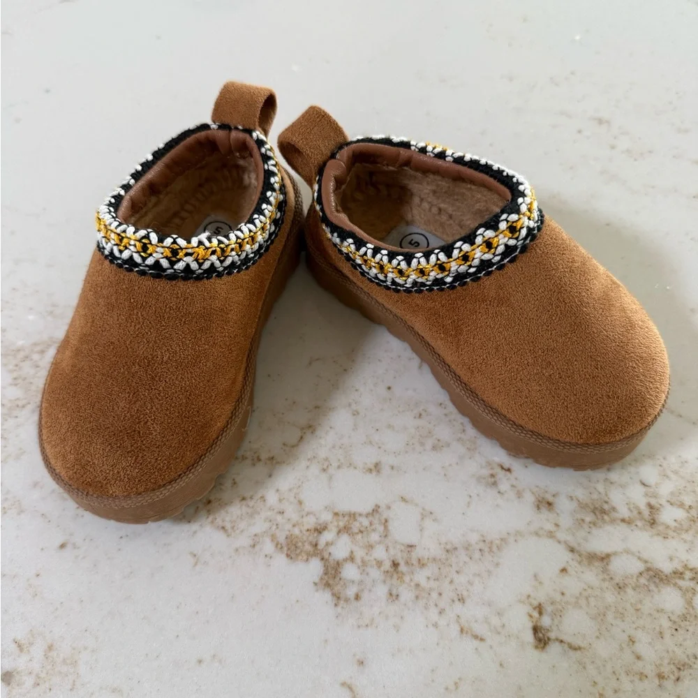 American Exchange stylish brown