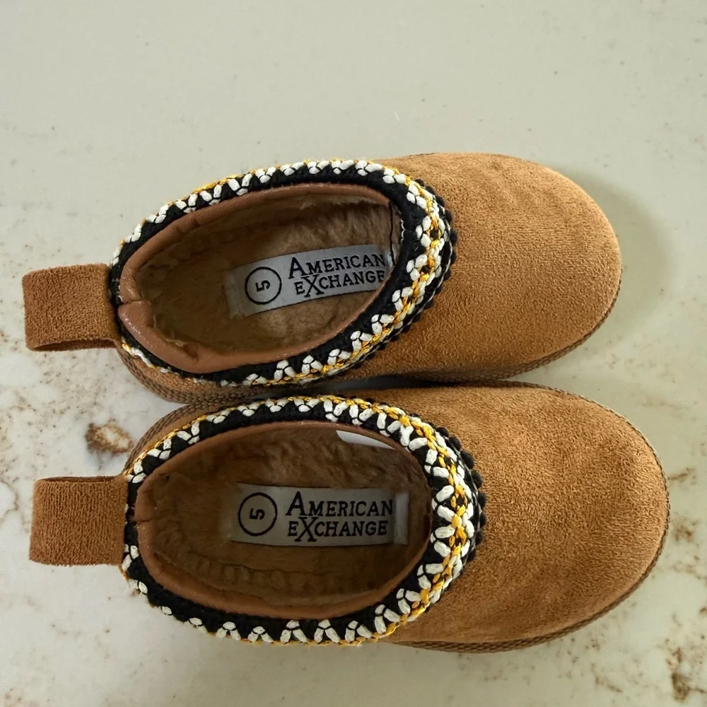 American Exchange stylish brown