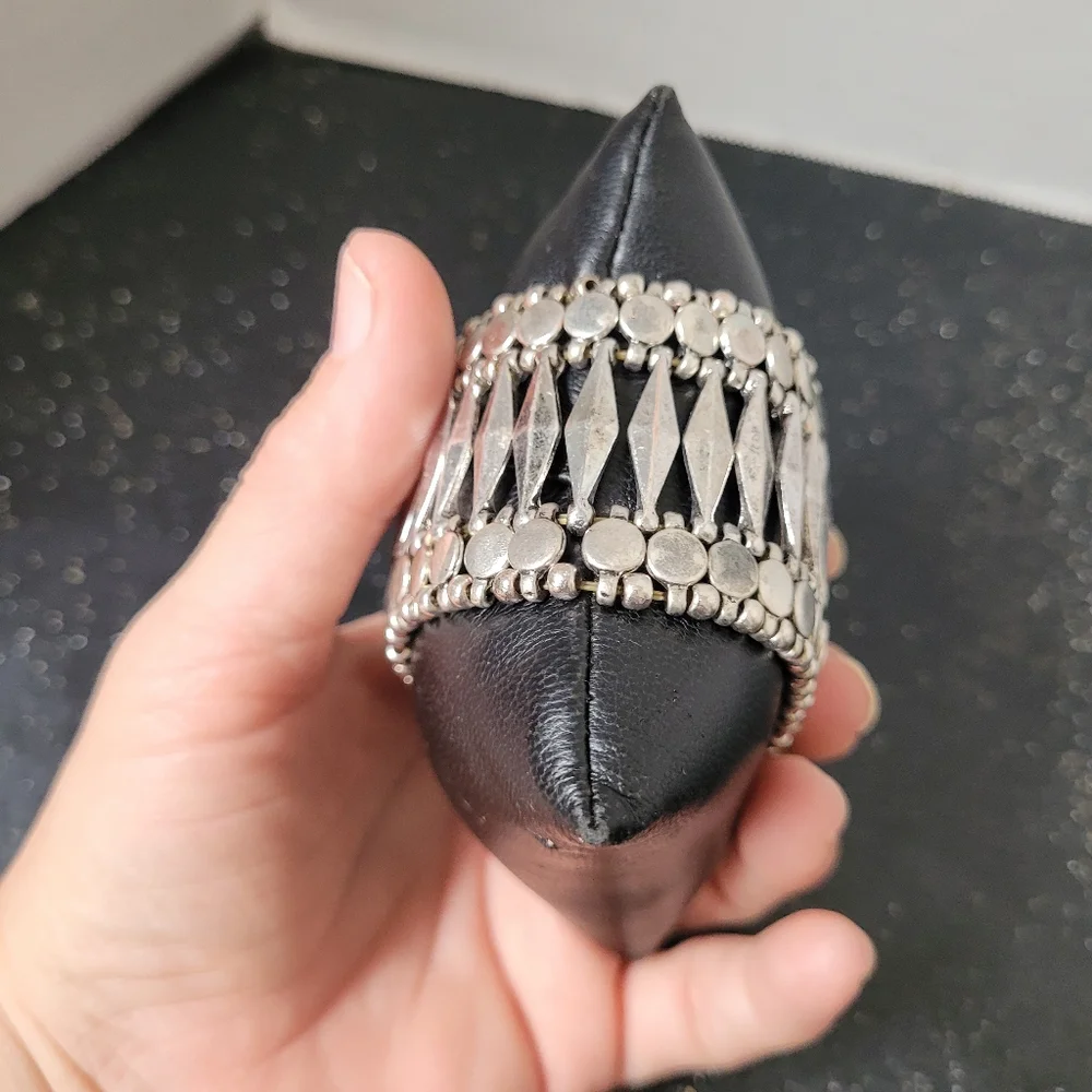 None silver beaded