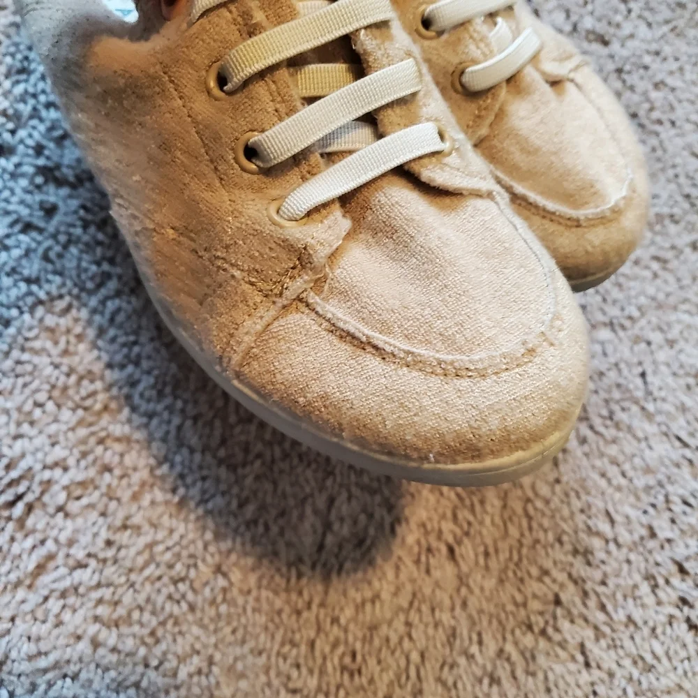 Vionic Beach Tan Terry Cloth Mule Style Sneakers Size 8