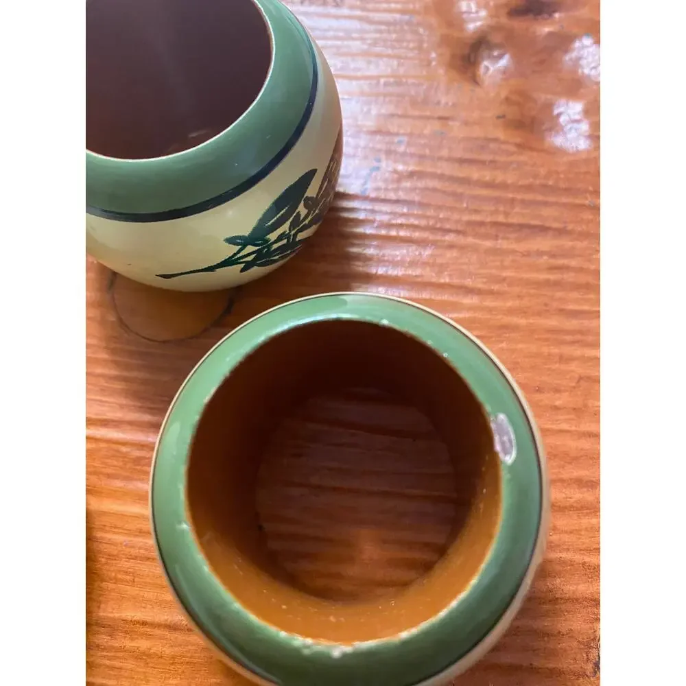 Vintage green yellow