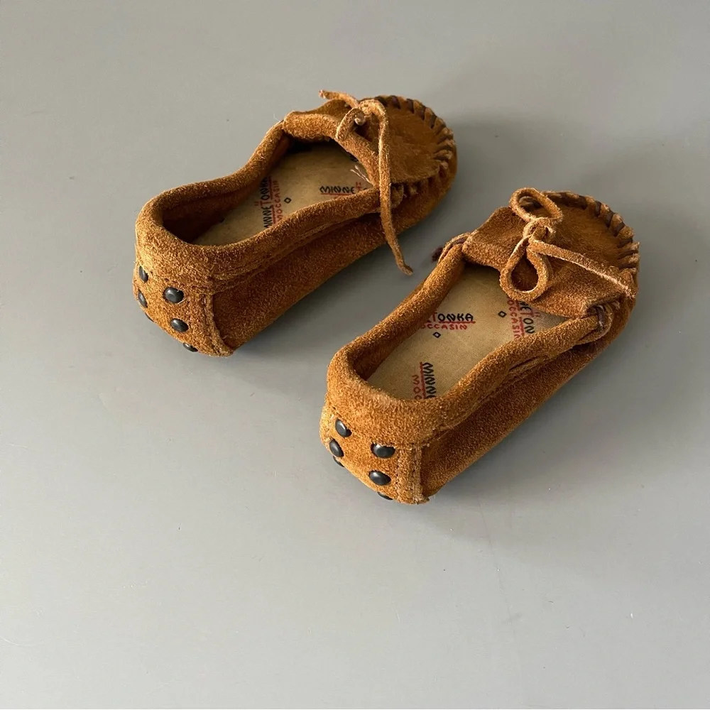 Minnetonka kids moccasins