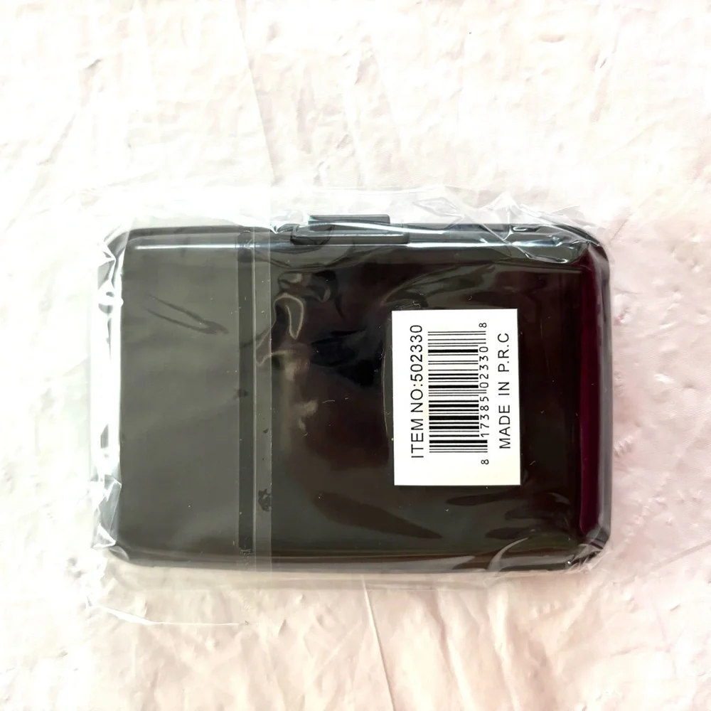 DM black solid