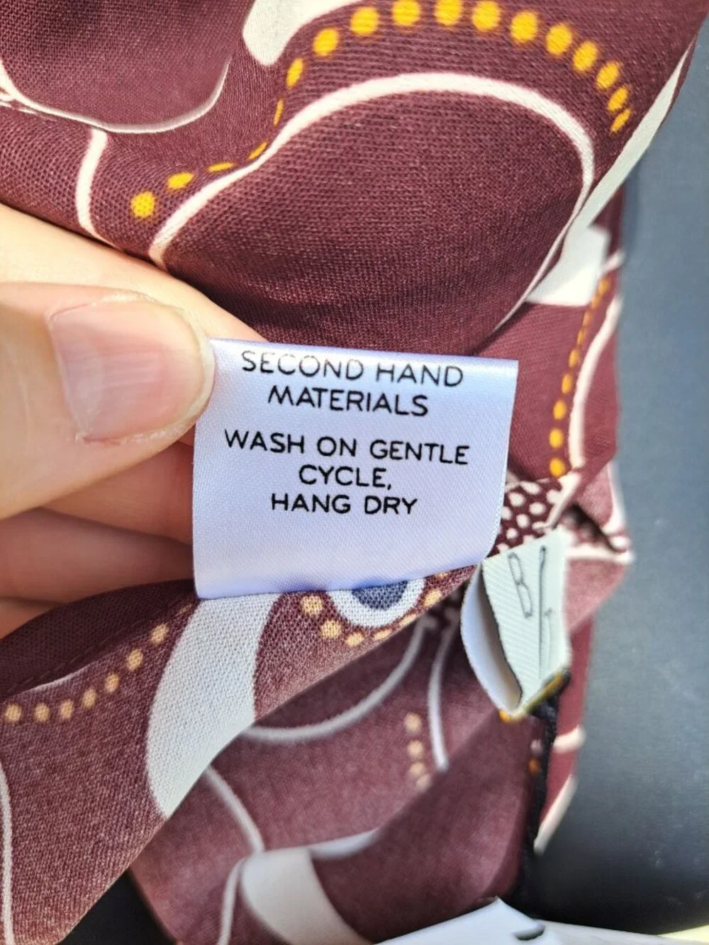 BYTAVI crafted scarf sustainable