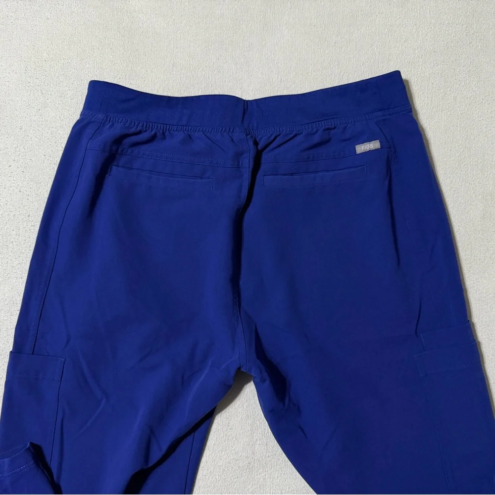 Figs axim mens