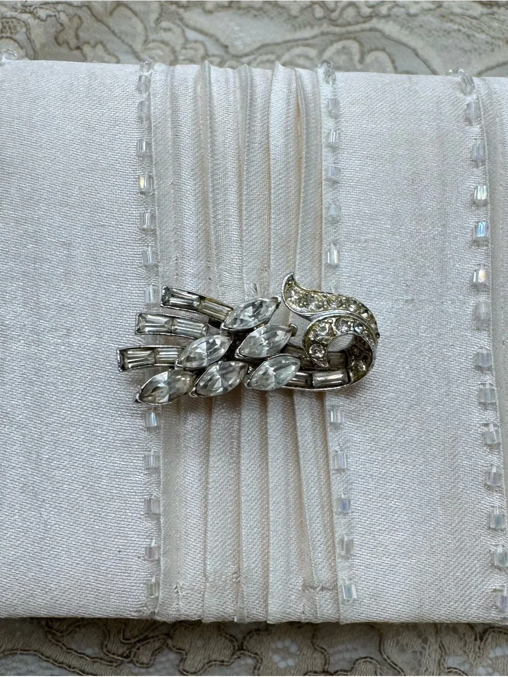 Gunne Sax floral detail