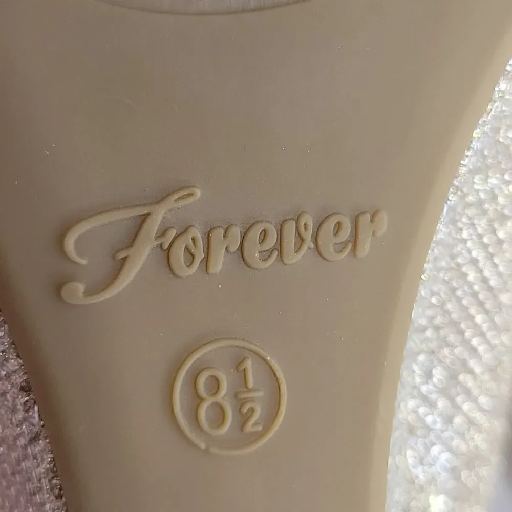 Forever. Amazon Purchase. Champagne/Gold Rhinestones. Wedge. Size 8.5. NWOT