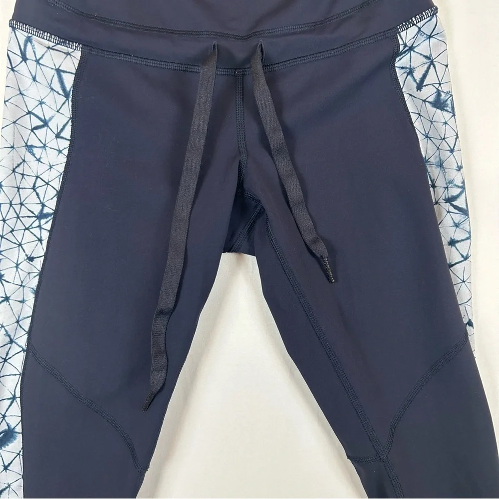 Lululemon‎ Women's Navy Blue Retreat 7/8 Pant Leggings