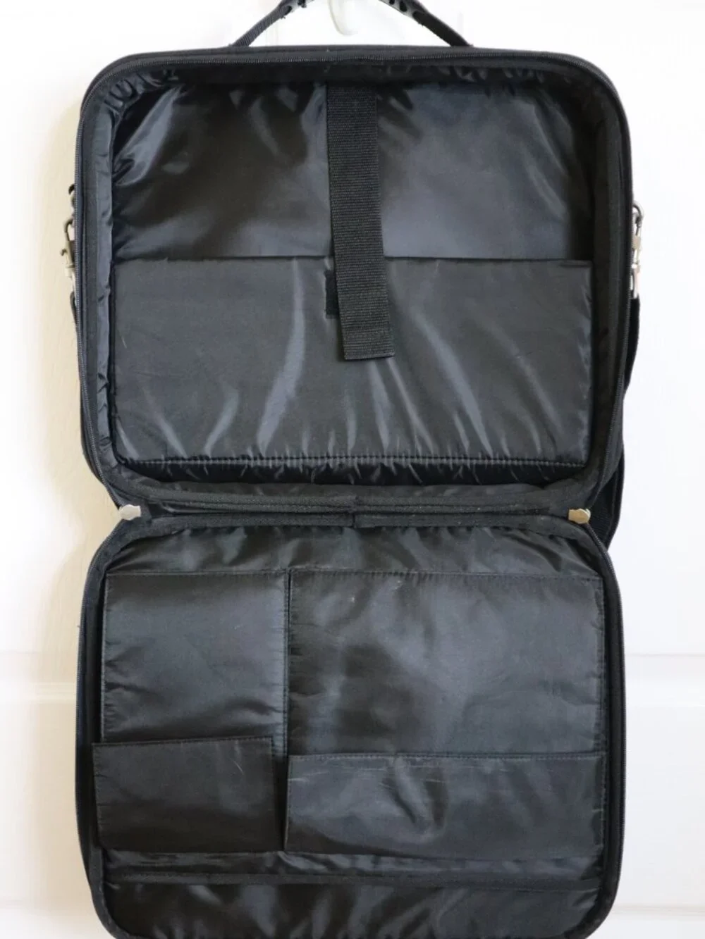 Samsonite sturdy reliable
