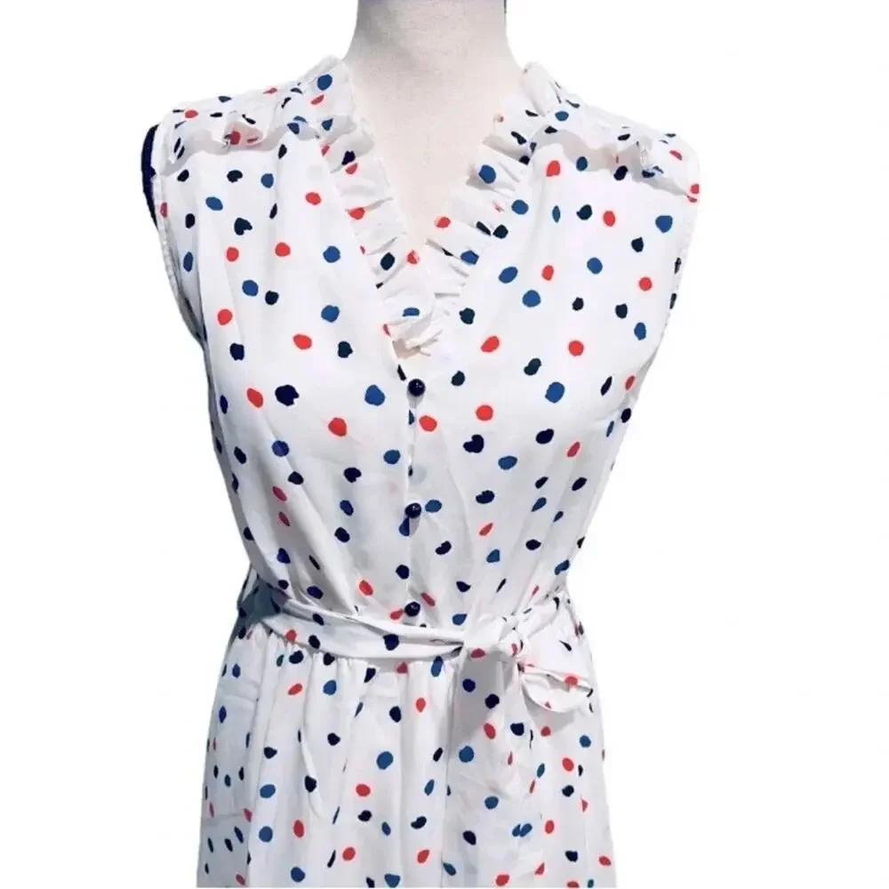 Molly Bracken neckline flare