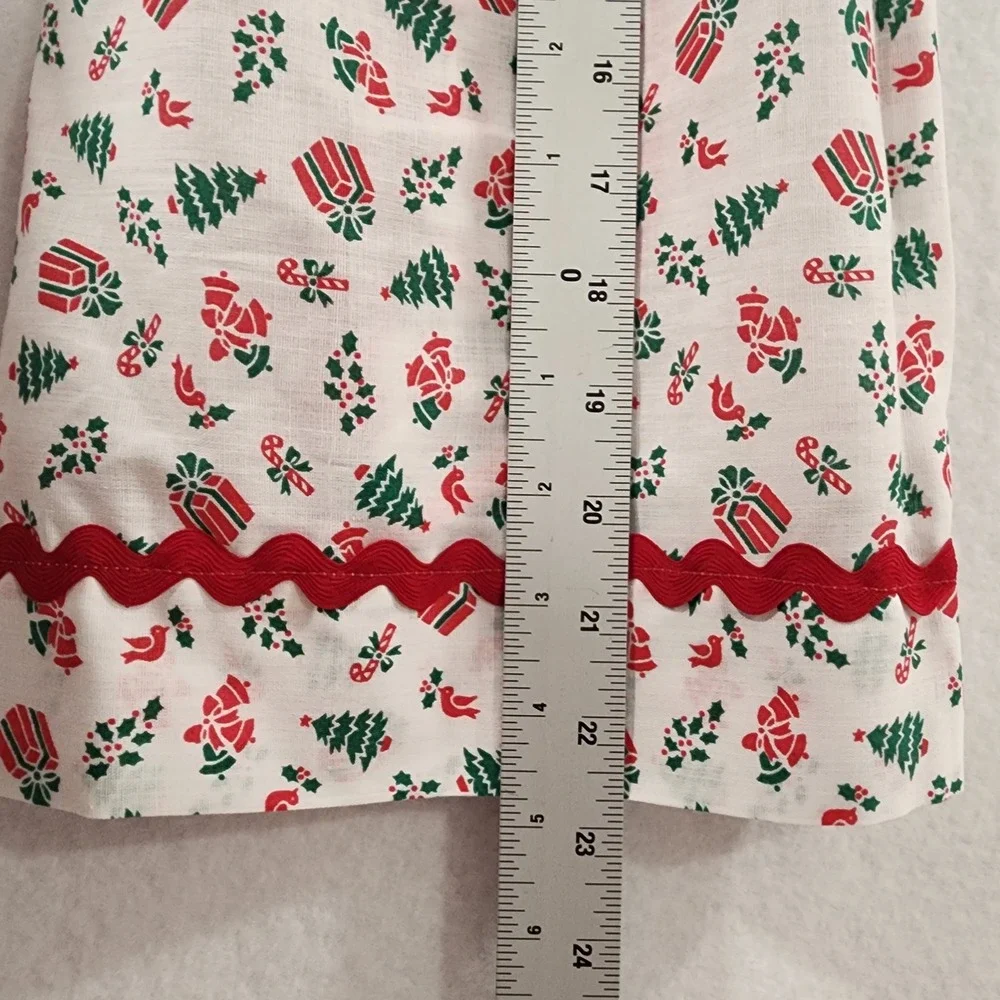 Vintage Christmas Apron Red White Green Holiday Print with Attached Hand Towel