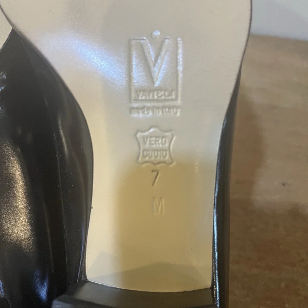 Vaneli black patent