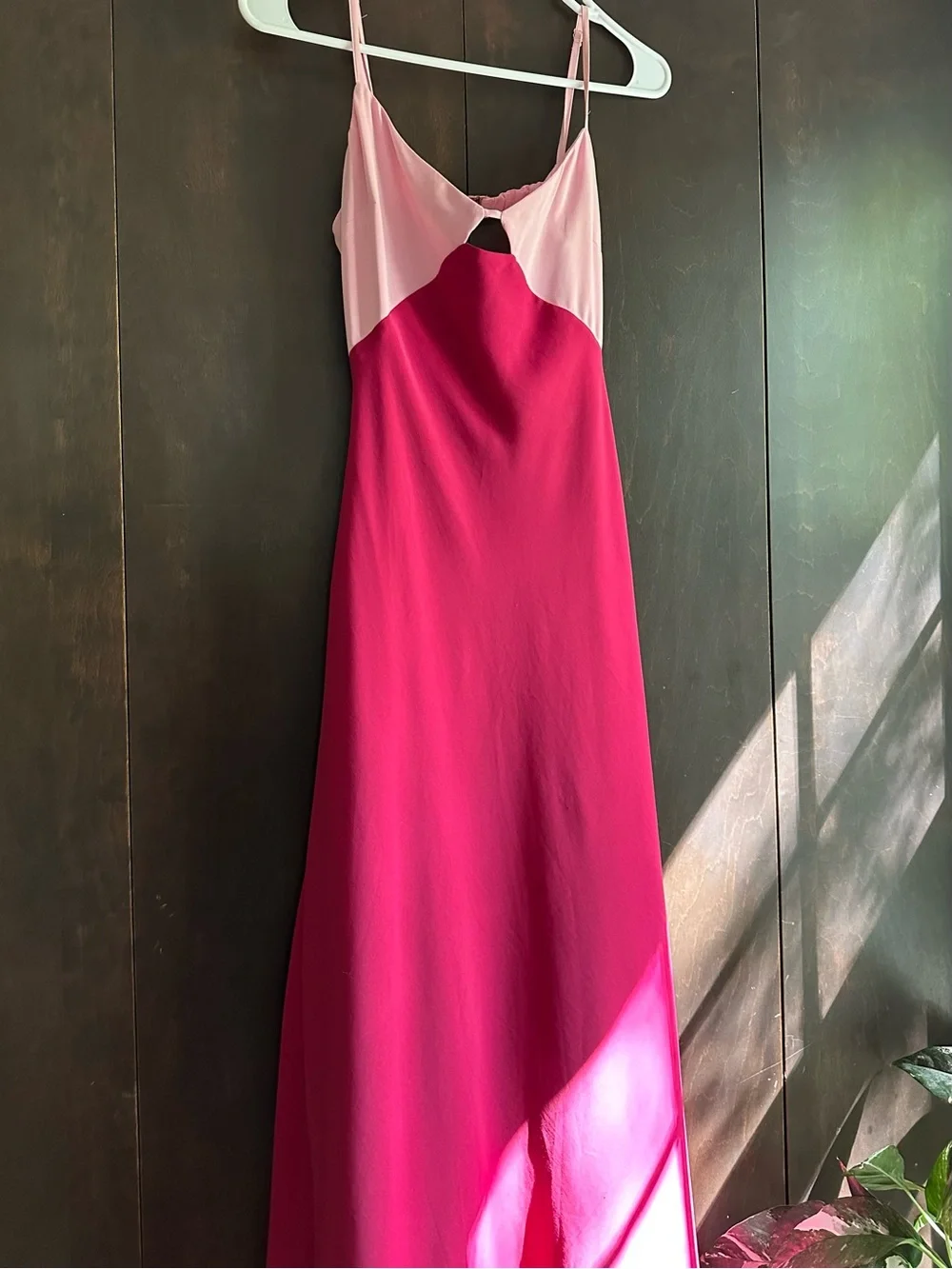 Abercrombie & Fitch sleek slip
