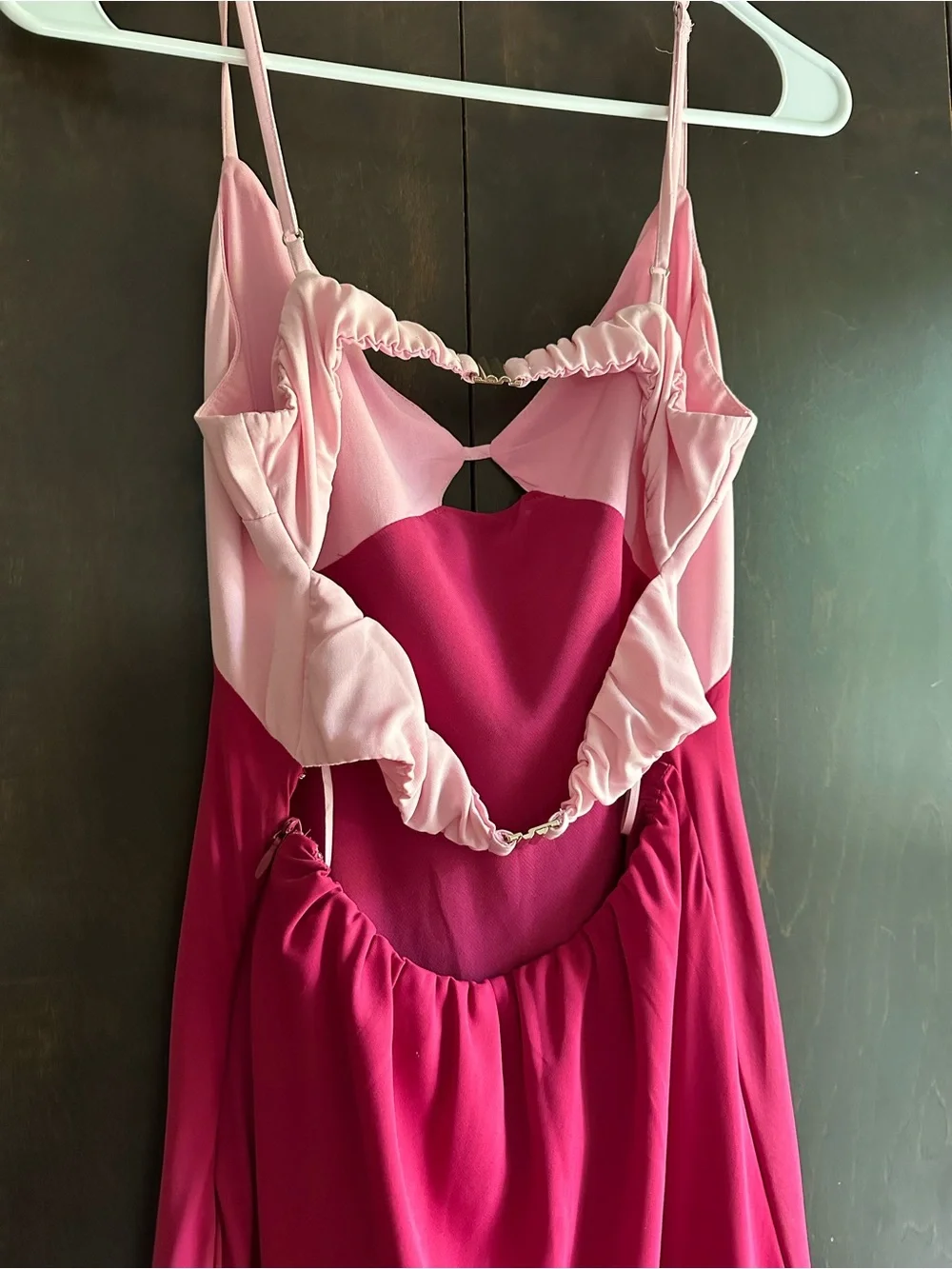 Abercrombie & Fitch sleek slip
