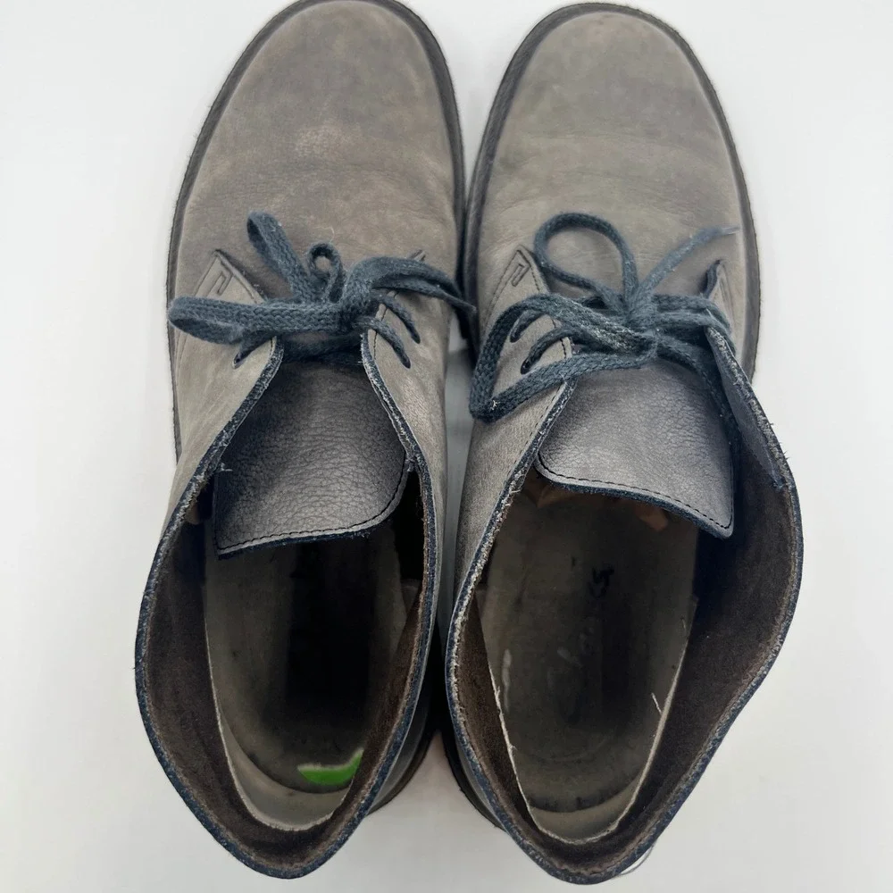 Clarks classic chukka