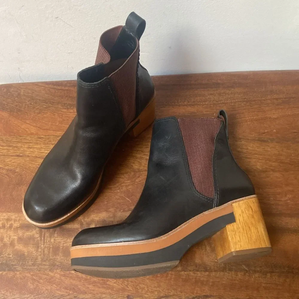 Bernardo sleek black