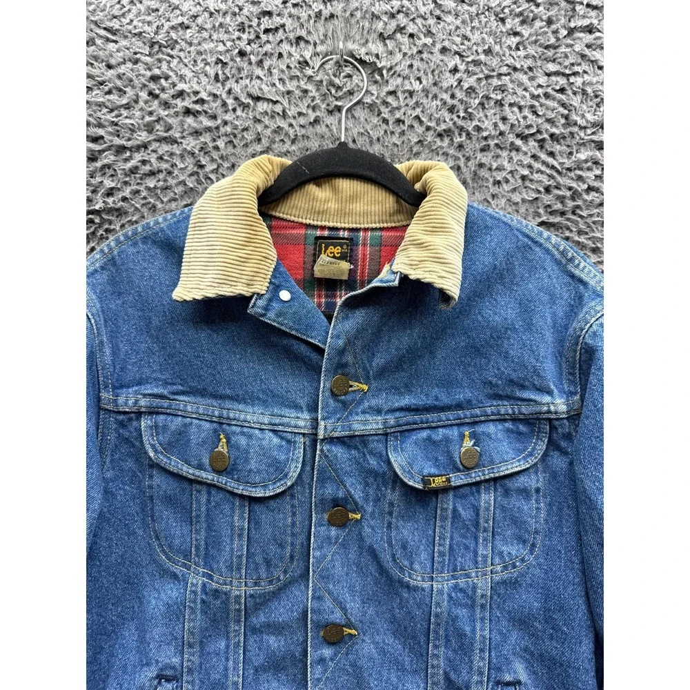 Lee lints fabric washed