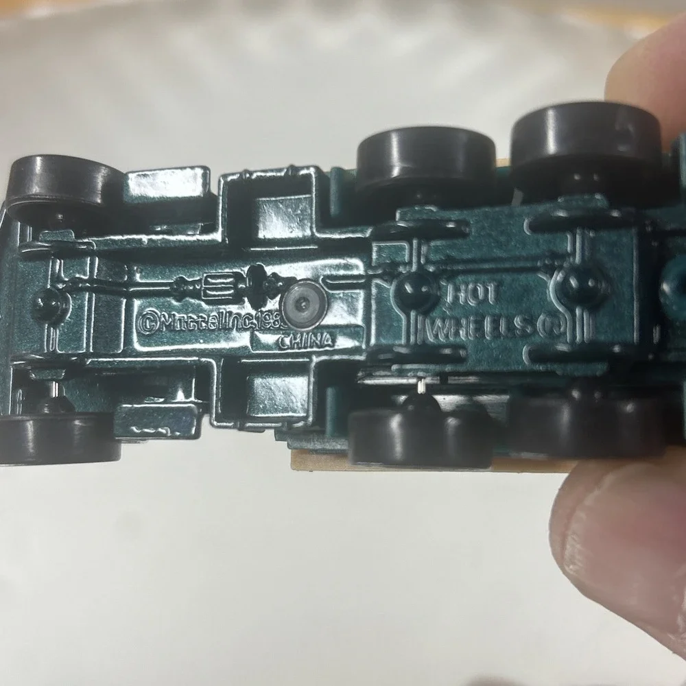 Hot Wheels truck luis trains