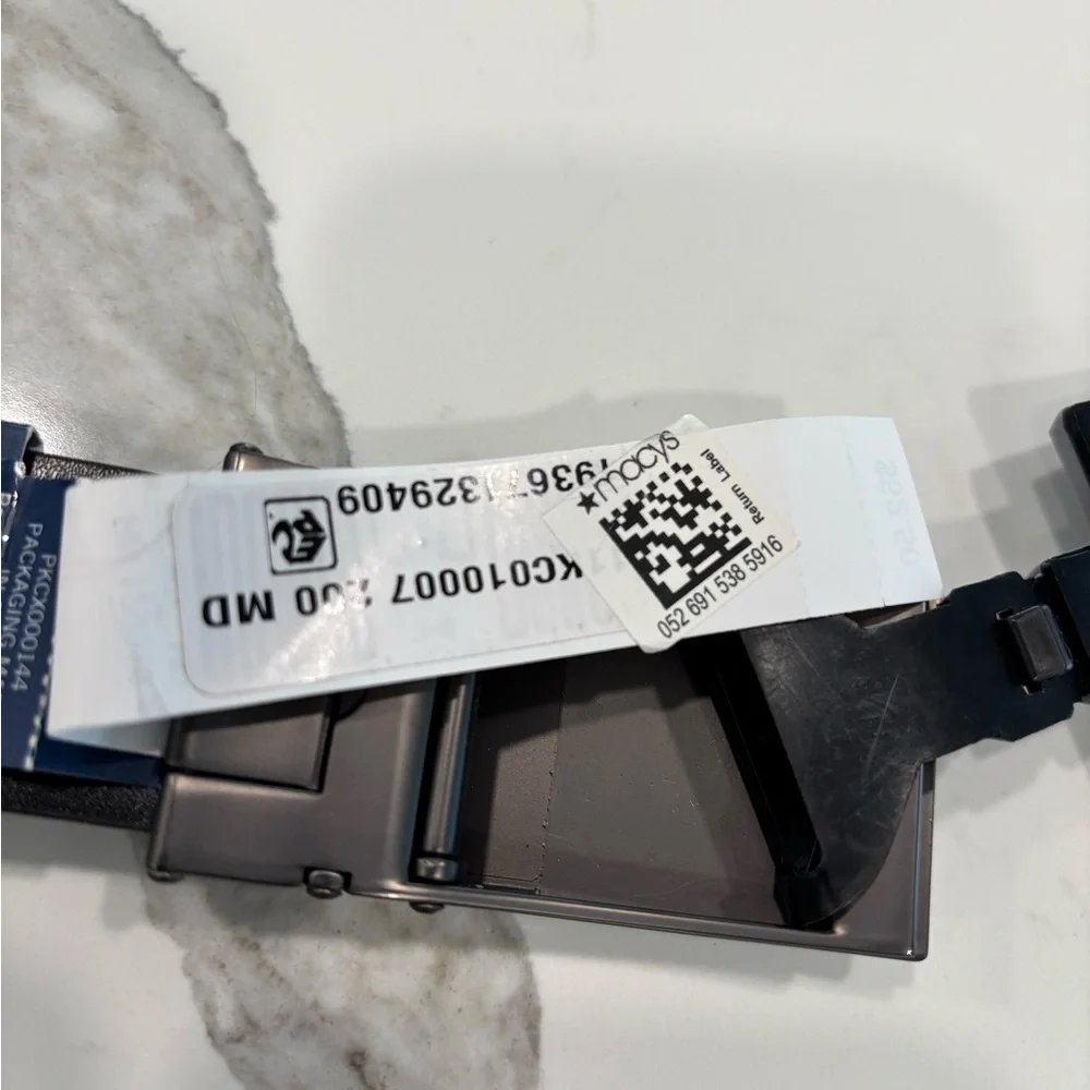 Kenneth Cole Reaction nwt stylish