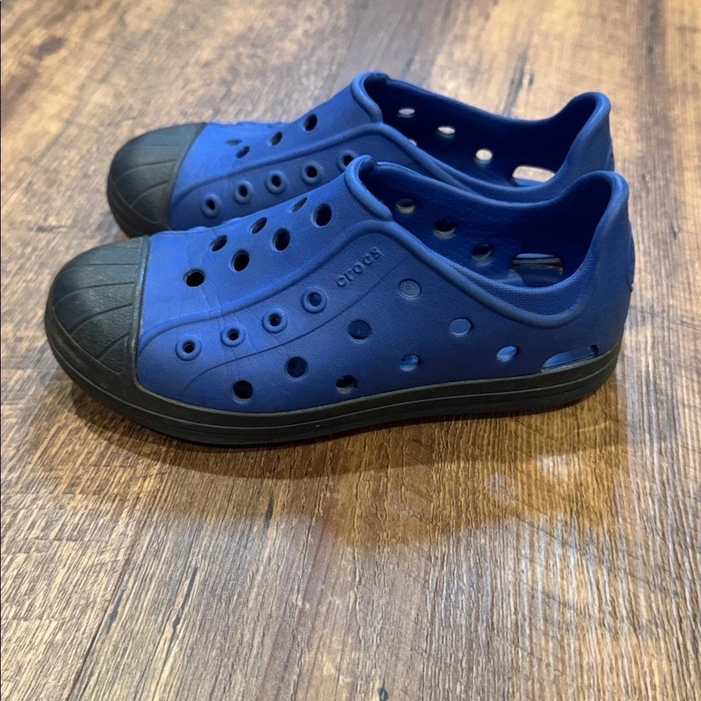 CROCS used good