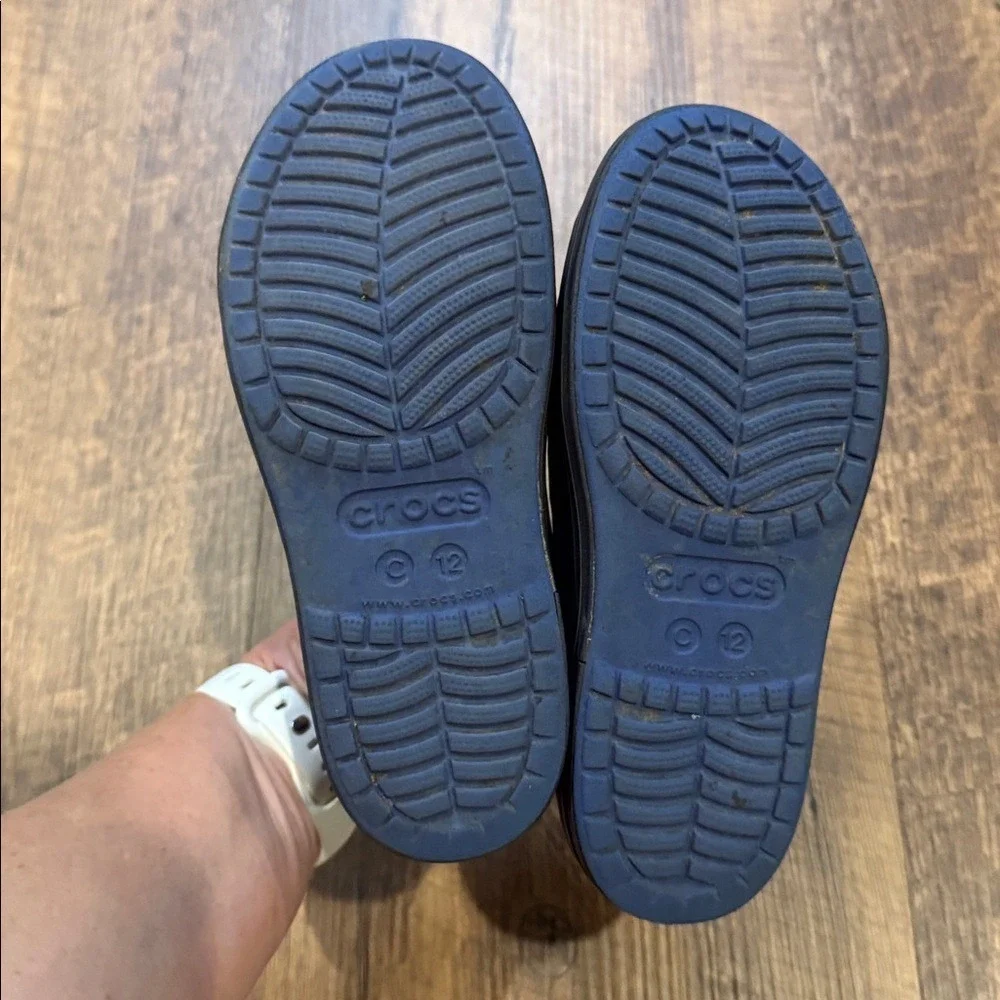 CROCS used good