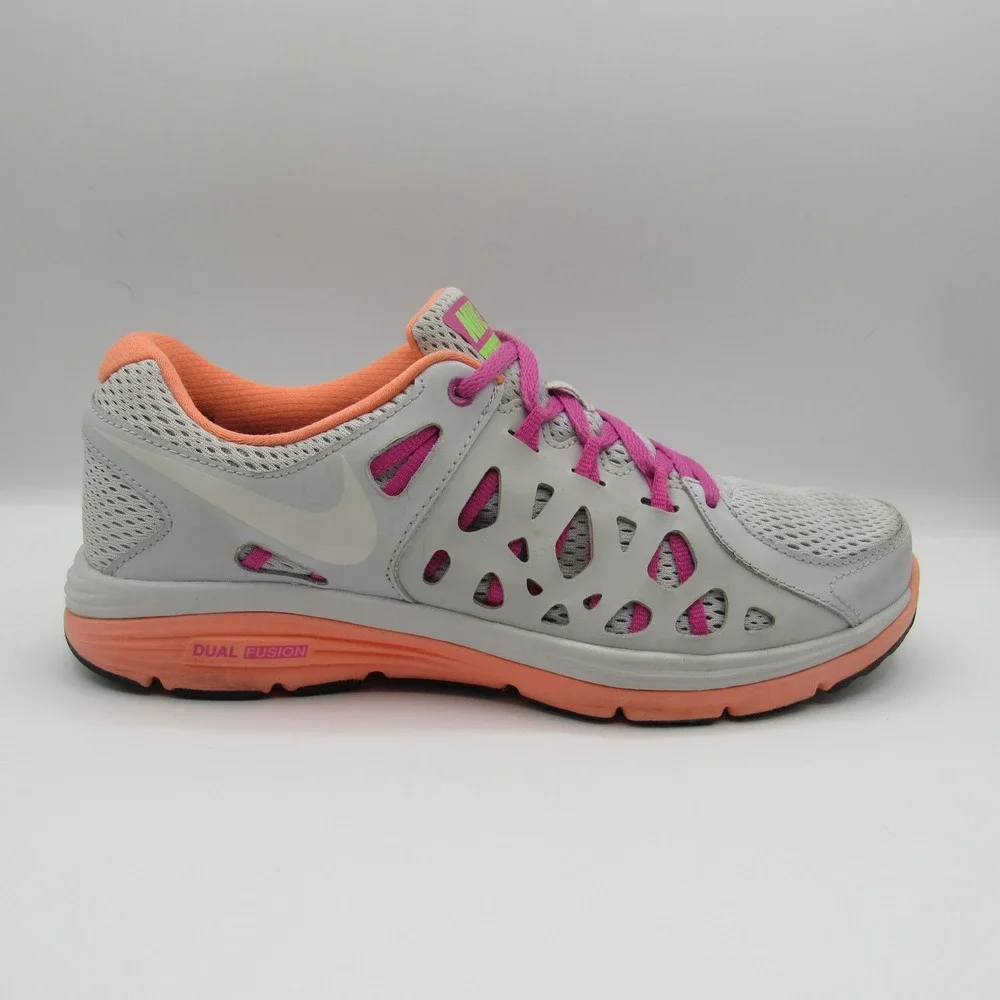 Nike dual fusion