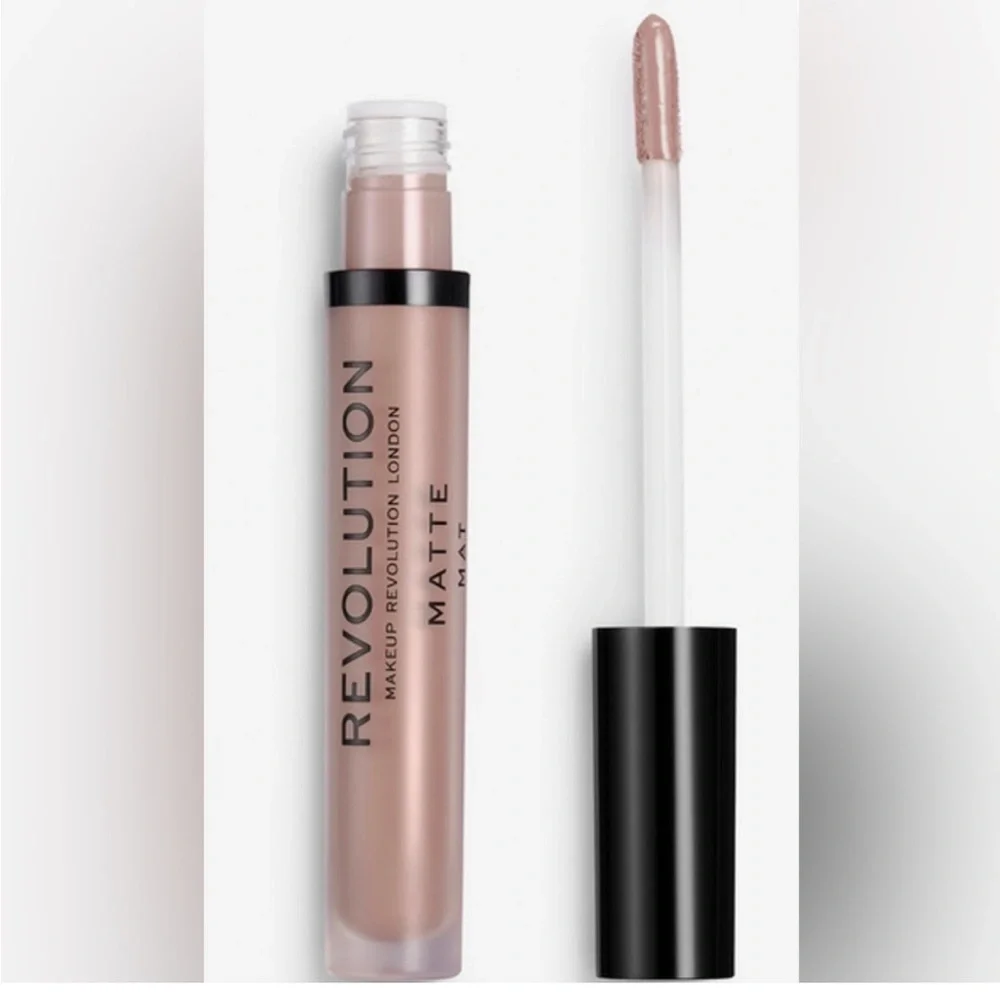 REVOLUTION‎ MATTE LIQUID LIPSTICK - HUSTLE - N 119