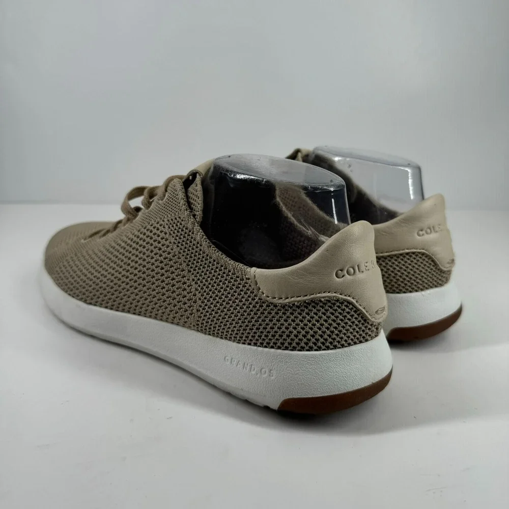 Cole Haan brand lightweight top
