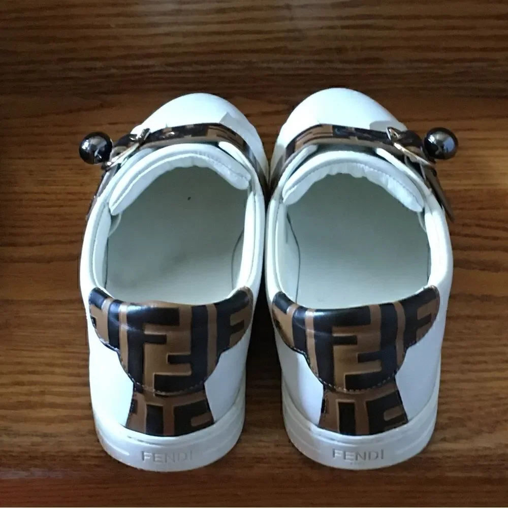 Fendi pearland logo