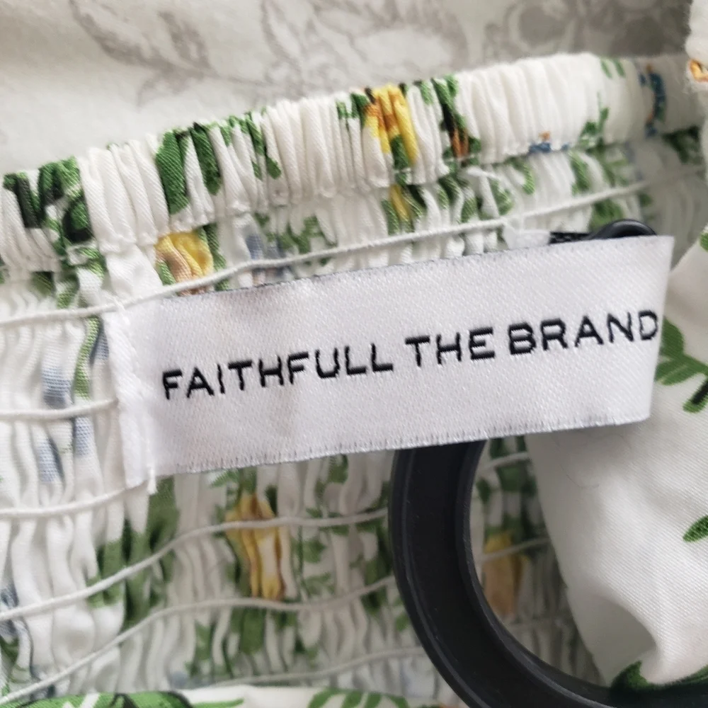 FAITHFULL THE BRAND floral crop top