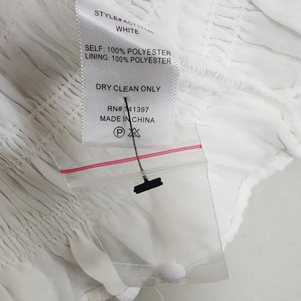 ASTR the Label Anza White Smocked Ruffle Puff Sleeve Top Sweetheart NWOT Large