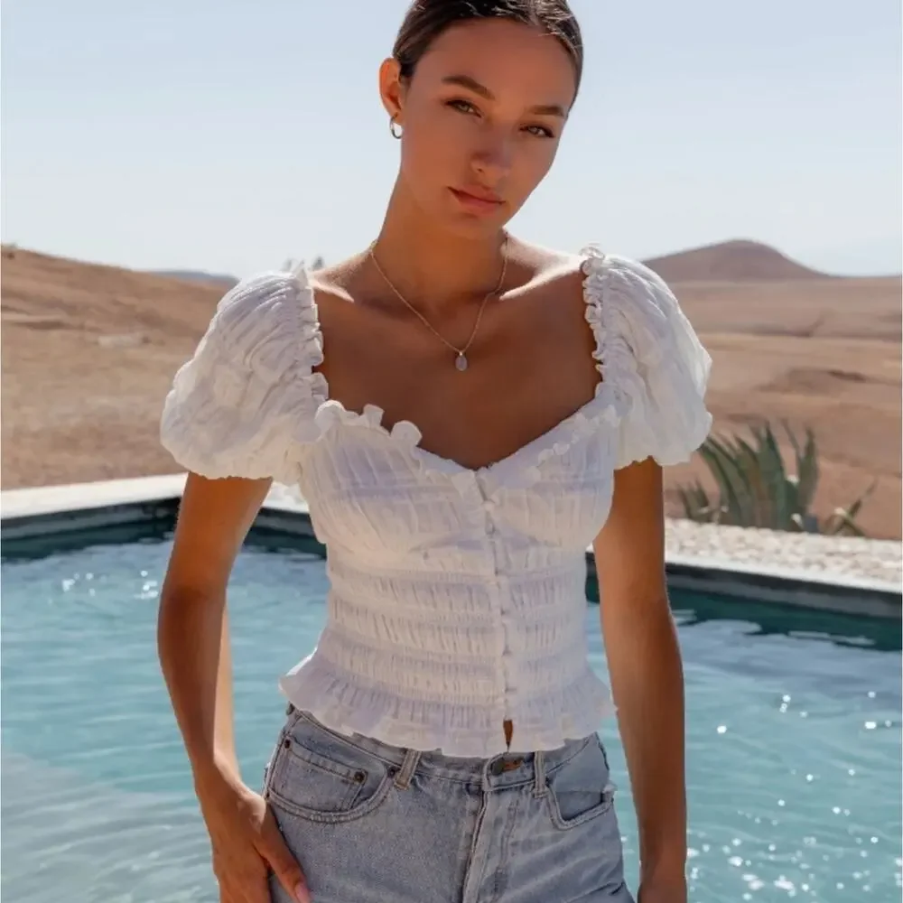 ASTR the Label Anza White Smocked Ruffle Puff Sleeve Top Sweetheart NWOT Large