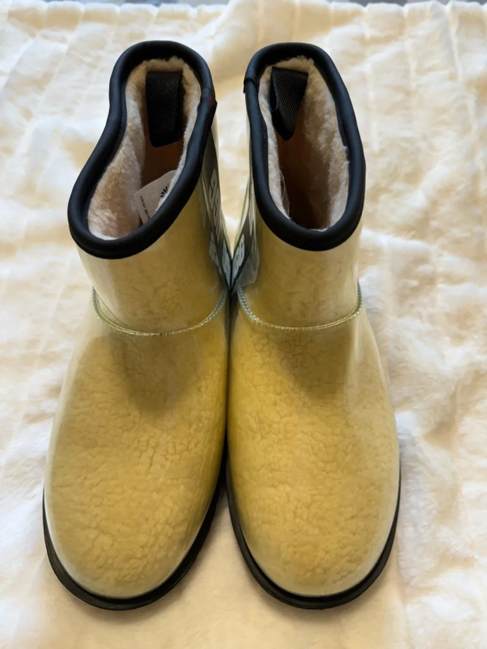 UGG classic clear