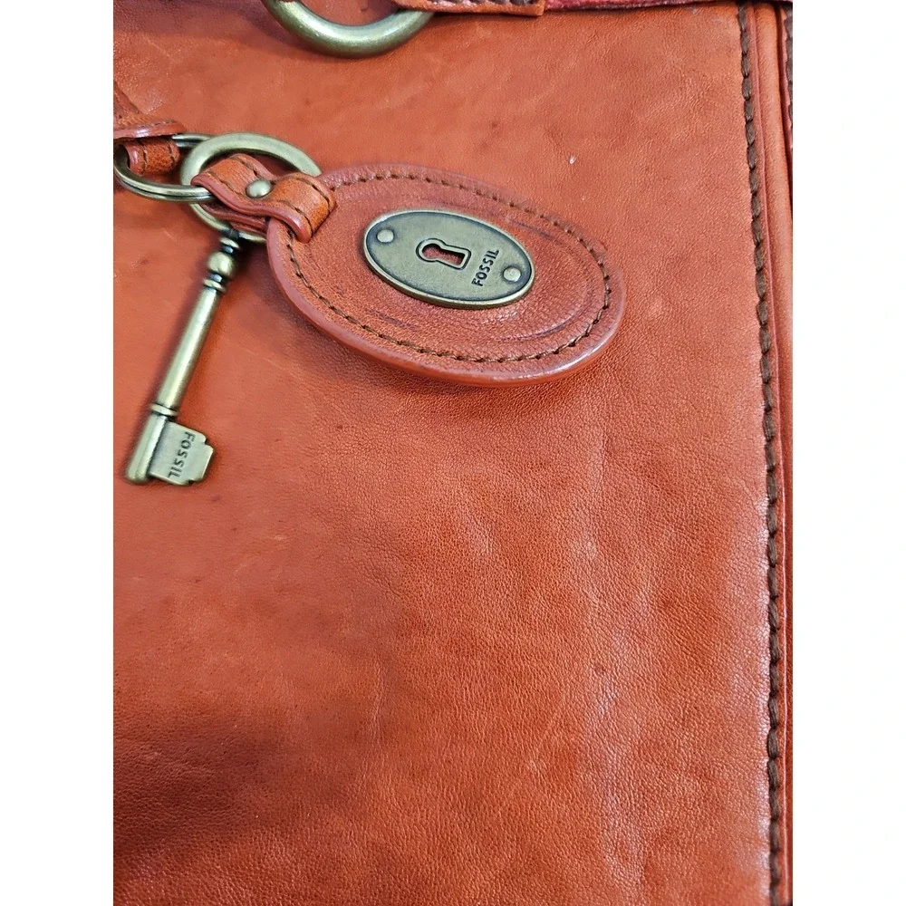 Fossil strong inside