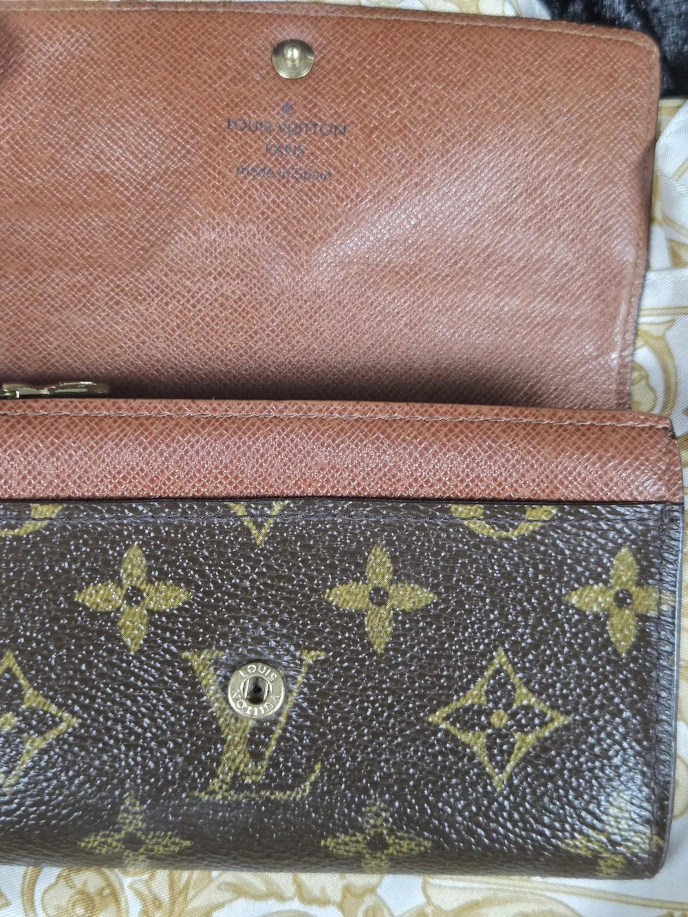 Louis Vuitton age slight add