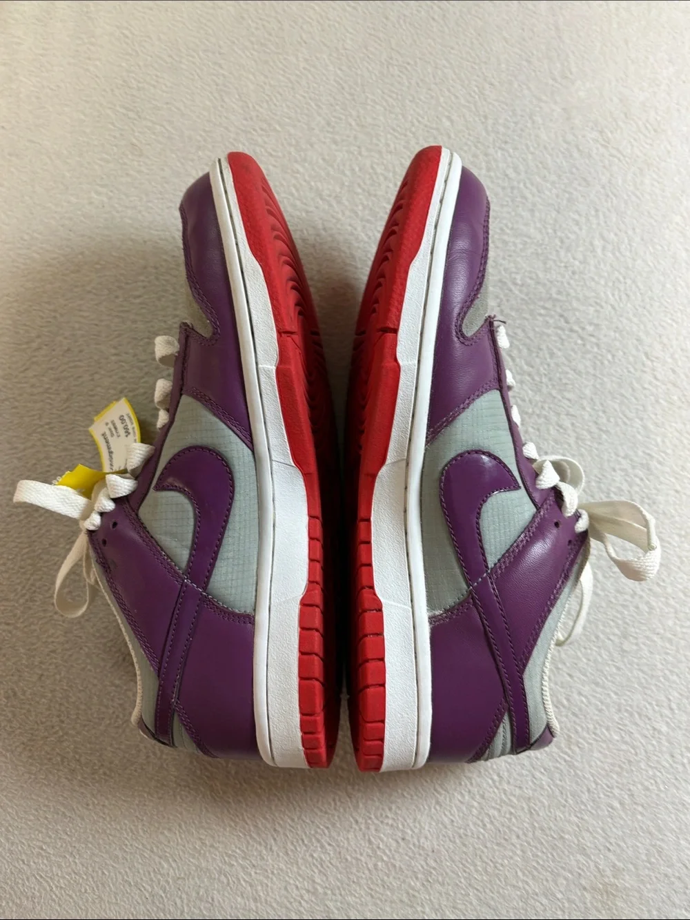 Nike low top