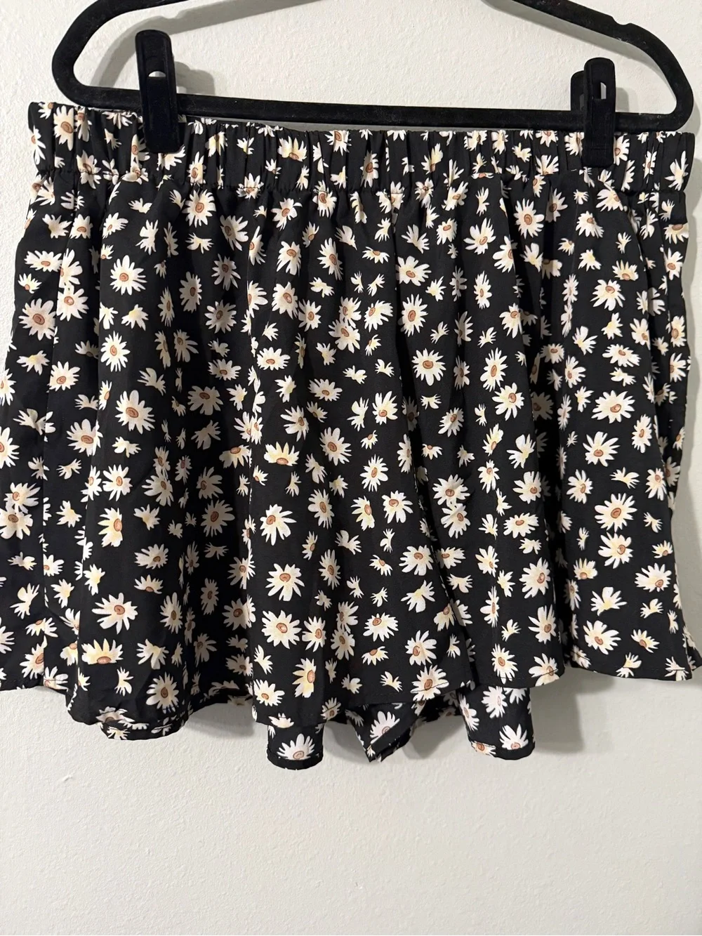 SHEIN charming black