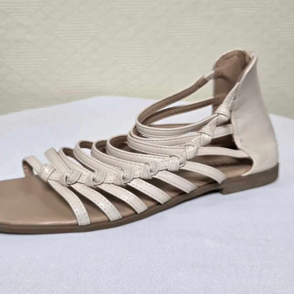 Journee Collection toe journee designed