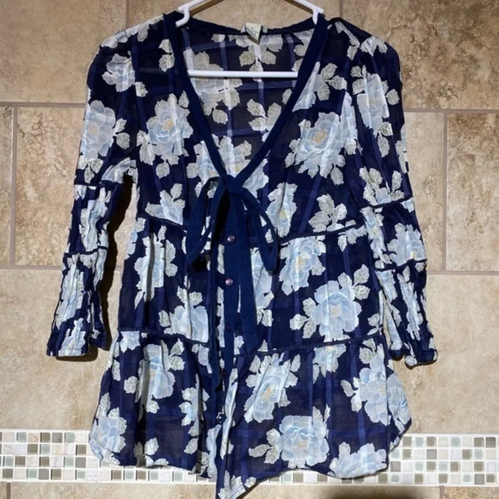 Anthropologie Odille Sheer Floral Blouse 6