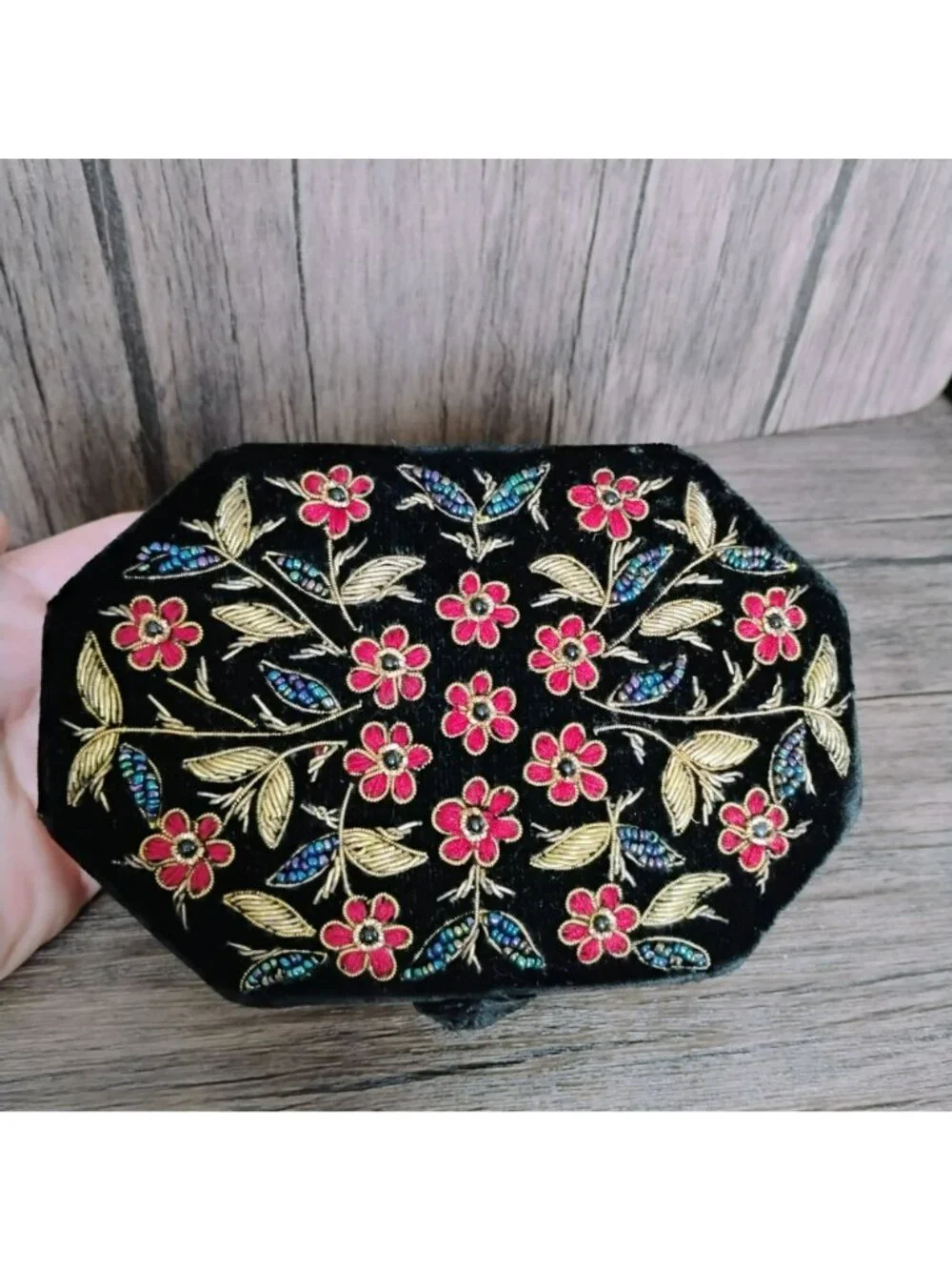 Vintage Indian Zardozi Embroidered Black Velvet Jewelry Box, 6