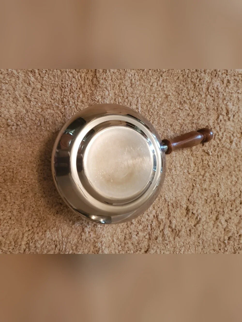The Unbranded Brand polished stainless