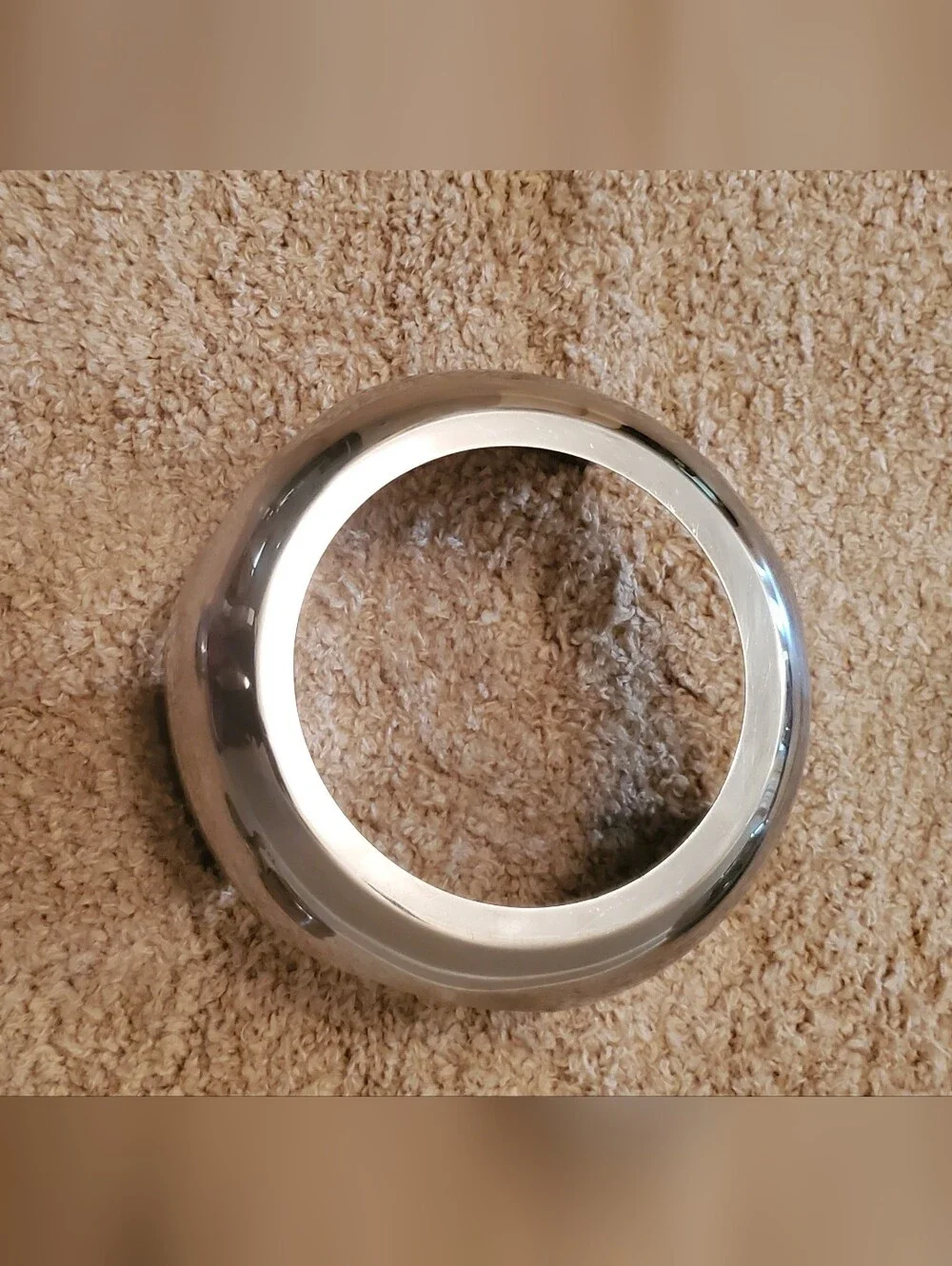 The Unbranded Brand polished stainless