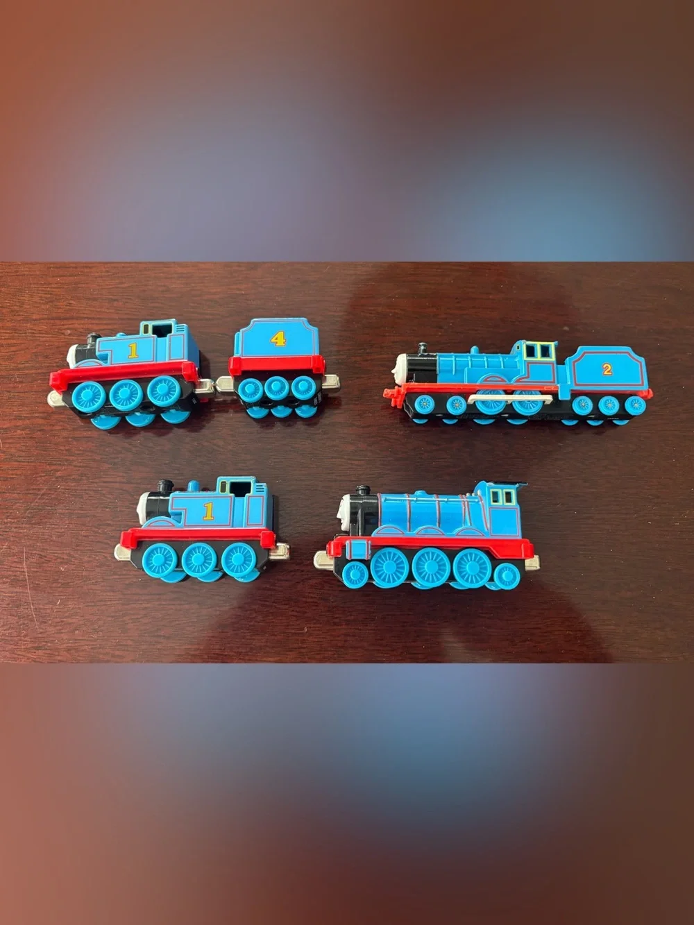 Thomas & Friends Blue and Red Mini Engine Pack - 5 Pieces