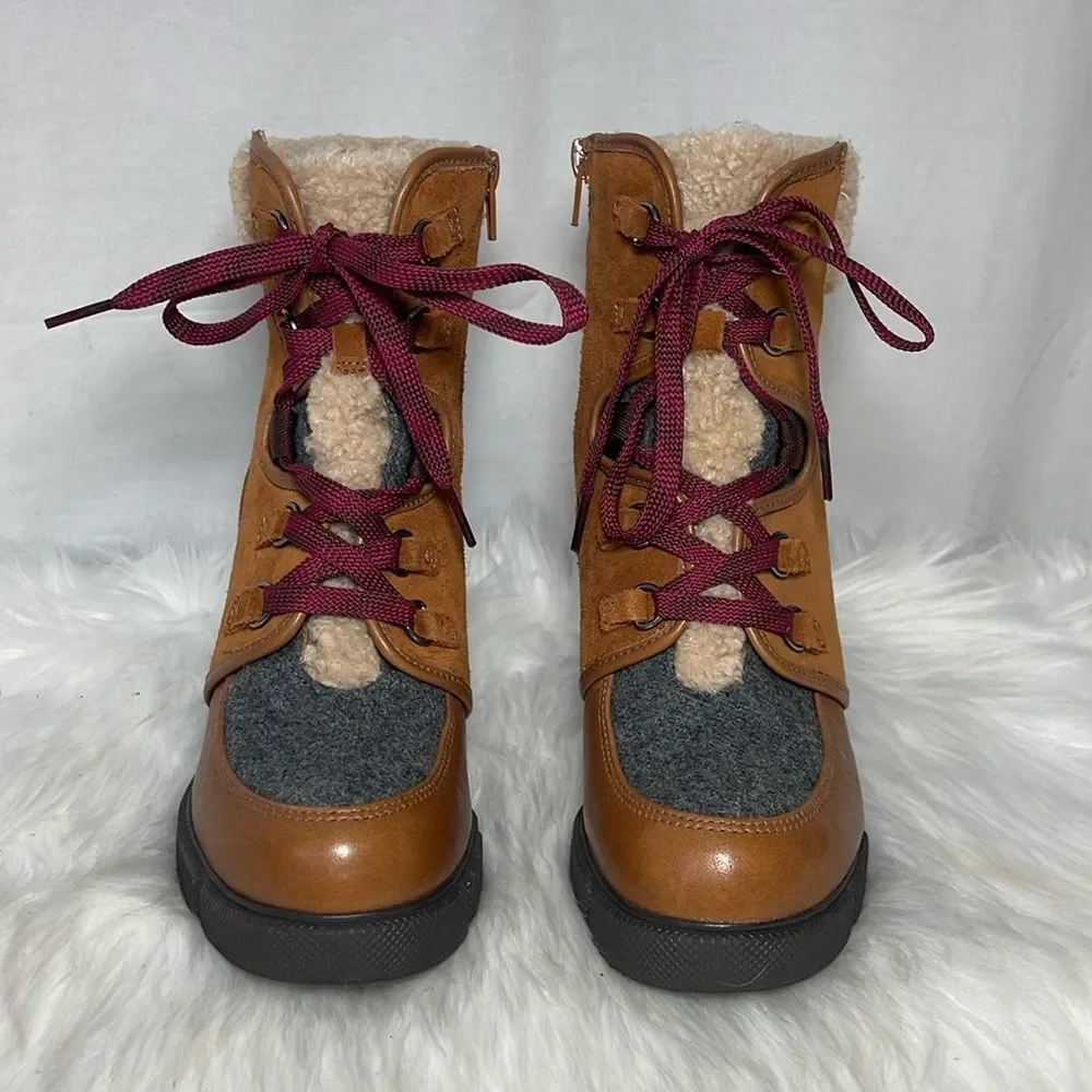 Naturalizer Myla NWOT Lug Sole Brown/Grey Leather Lined Lace Up Booties‎ Sz 6